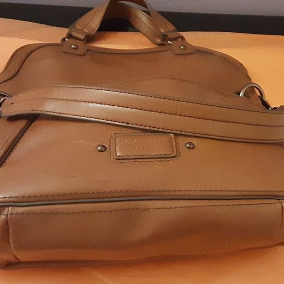 Nine West Shoulder, Satchel &Tote folding Handbag - Picture 2 of 8